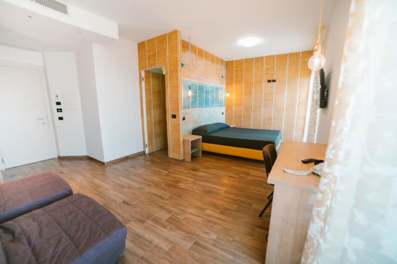 Hotel Continental San Benedetto del Tronto Eksteriør billede