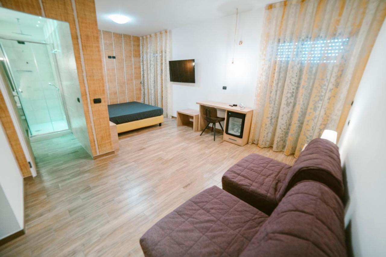Hotel Continental San Benedetto del Tronto Eksteriør billede