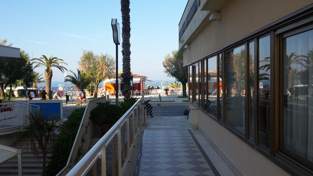Hotel Continental San Benedetto del Tronto Eksteriør billede