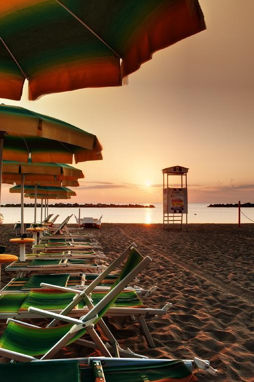 Hotel Continental San Benedetto del Tronto Eksteriør billede