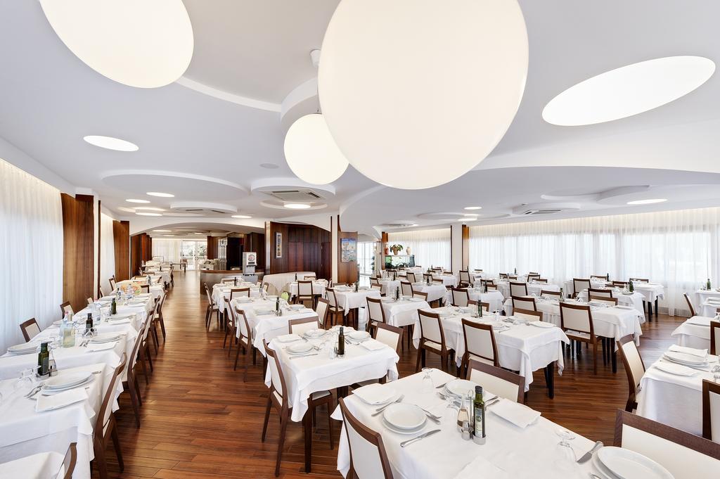 Hotel Continental San Benedetto del Tronto Eksteriør billede
