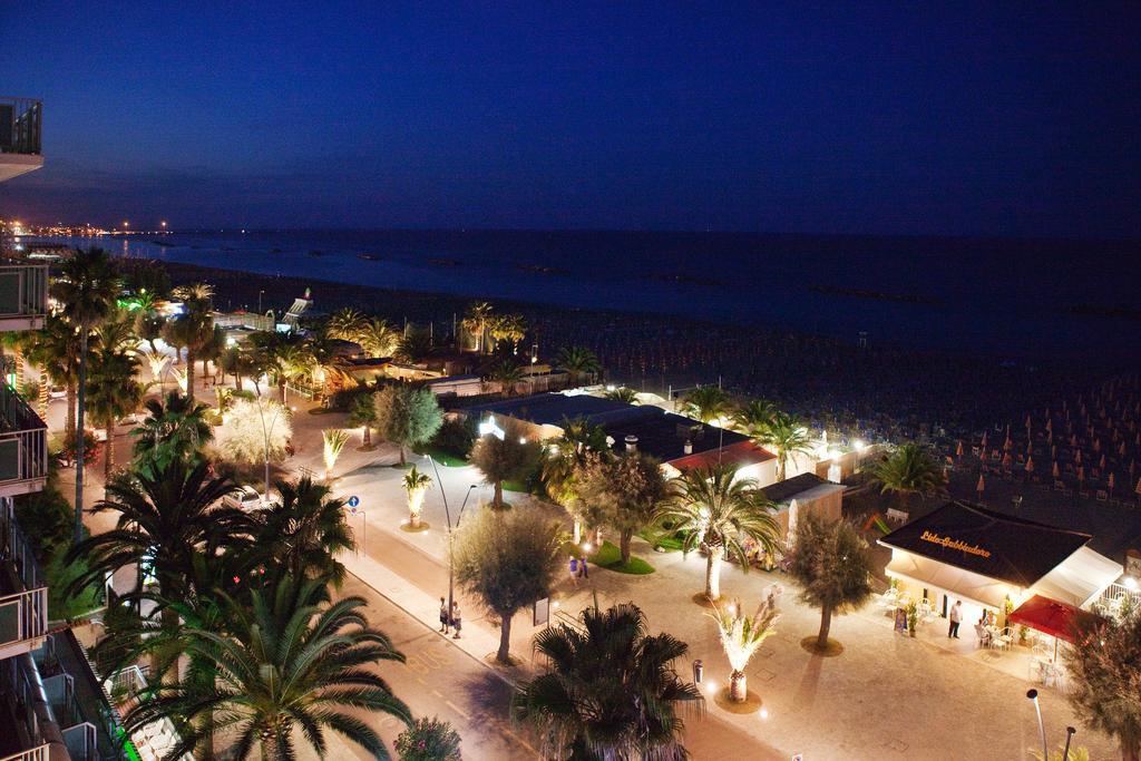 Hotel Continental San Benedetto del Tronto Værelse billede
