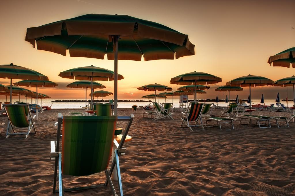 Hotel Continental San Benedetto del Tronto Eksteriør billede